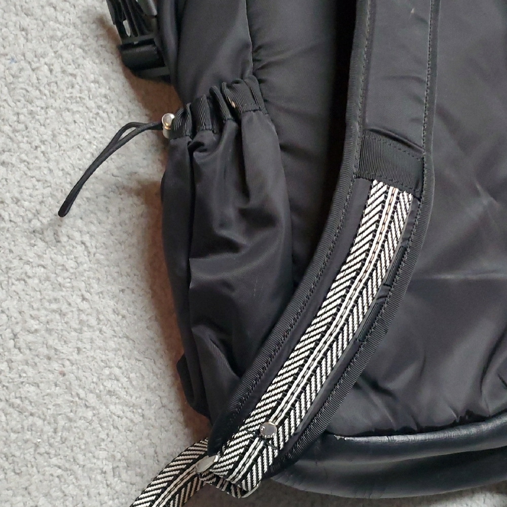 Stylish Black Men's Backpack - Picture 10 of 14